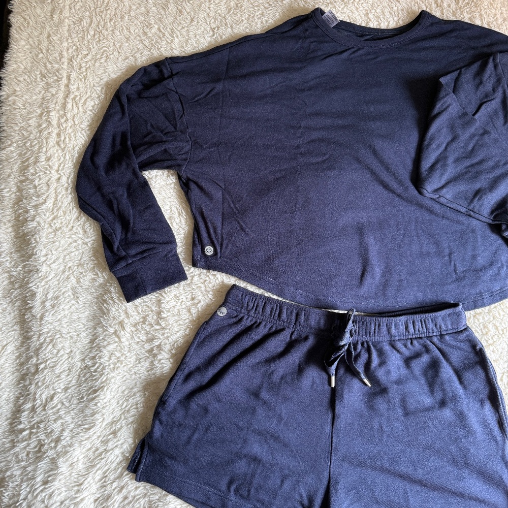 Senita Women's Fleece Set - Size Small